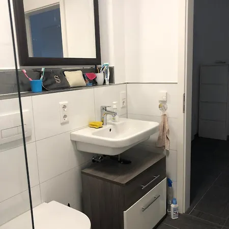 2 Nahe Hauptbahnhof Ruhig Zentral Mitte Mit Garten *
